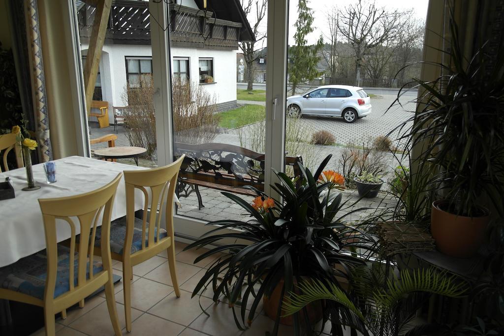 Hotel Pit Lane "Home Of Motorsport" Nürburg Exterior foto